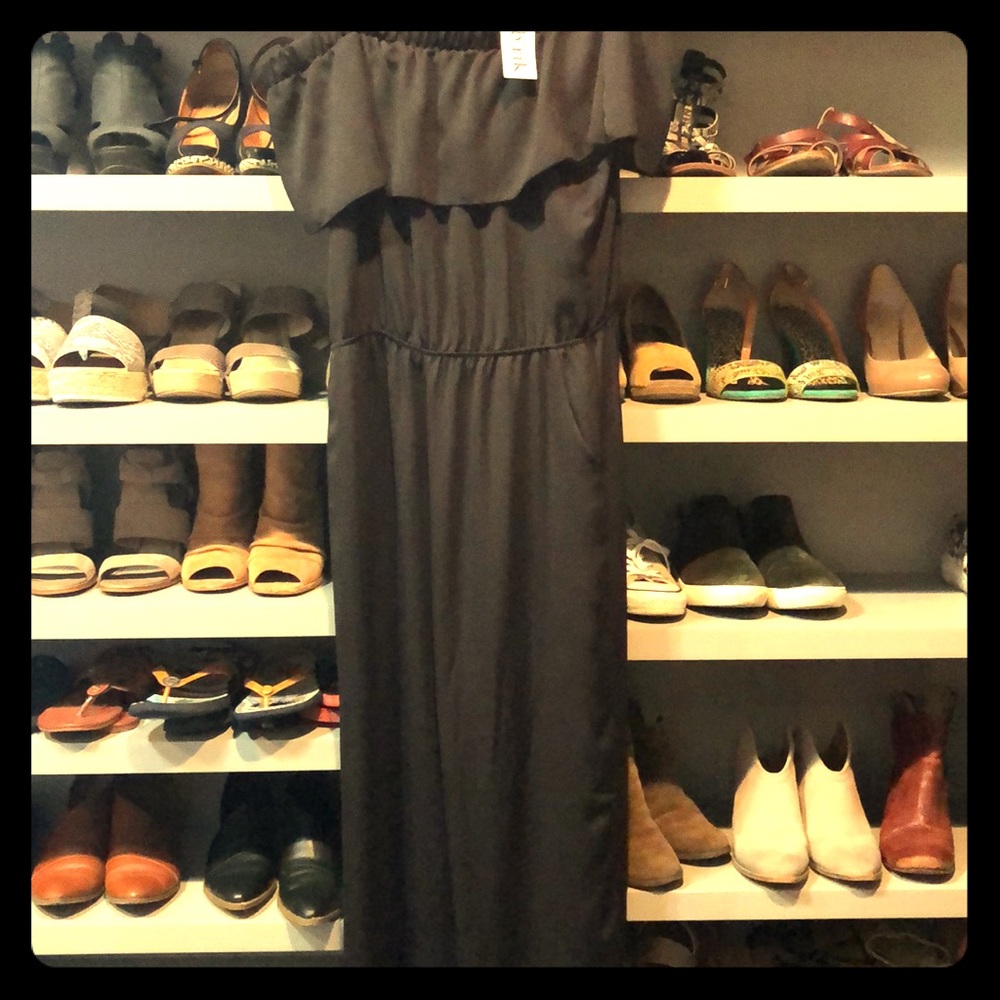Black pants suit
